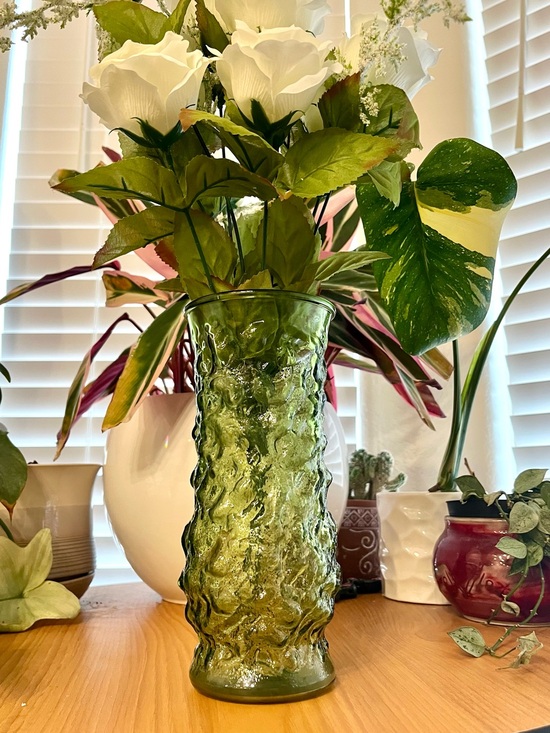 Source Unknown Other - Vintage Green Glass Flower Vase